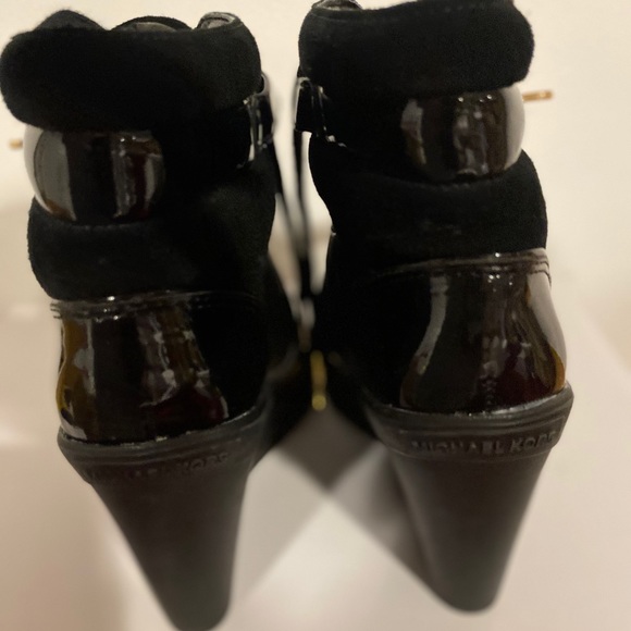 MICHAEL KORS detail wedge bootie - Picture 8 of 12